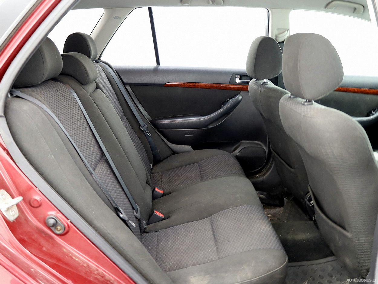 Toyota Avensis | 6