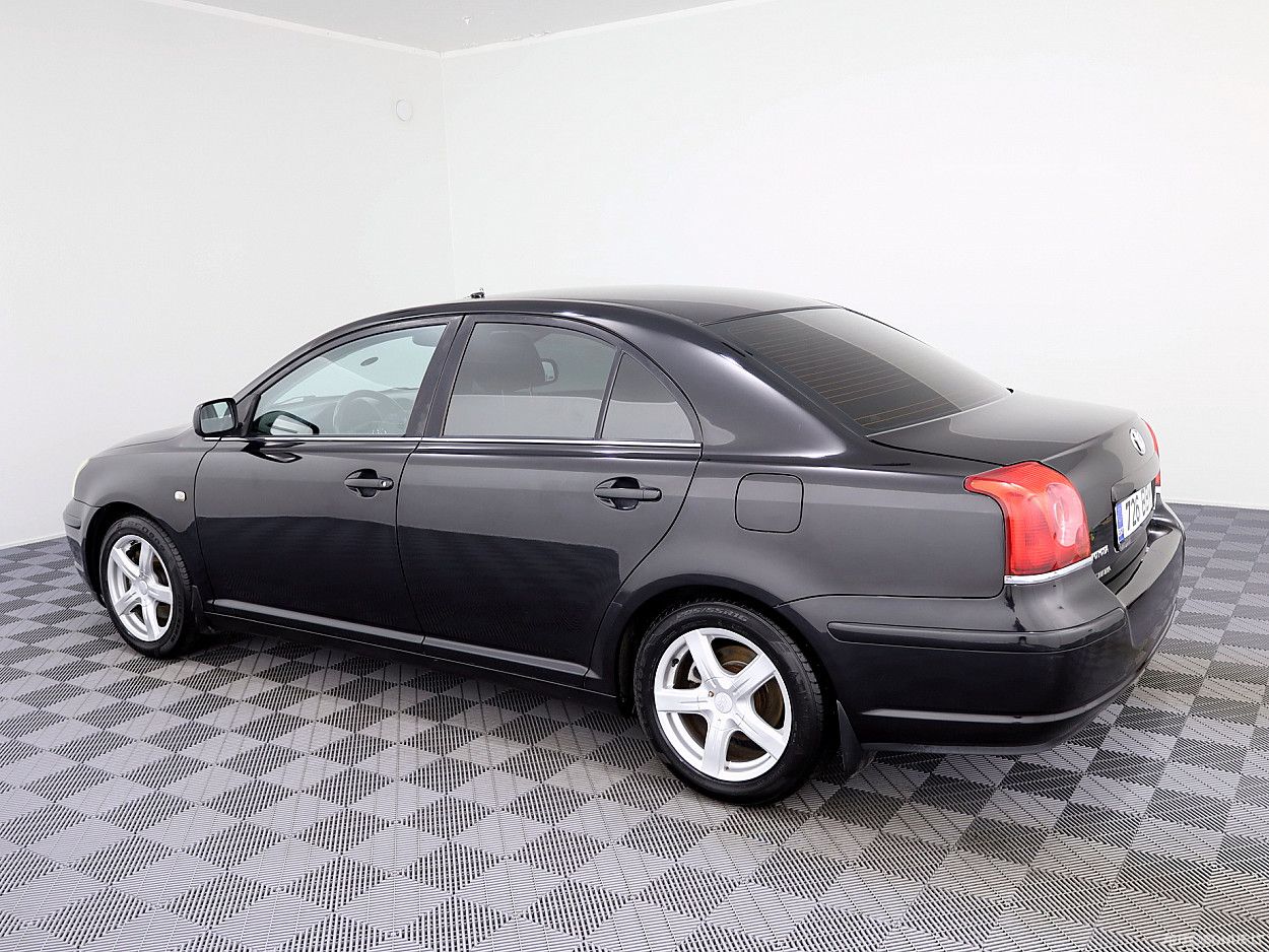 Toyota Avensis | 3