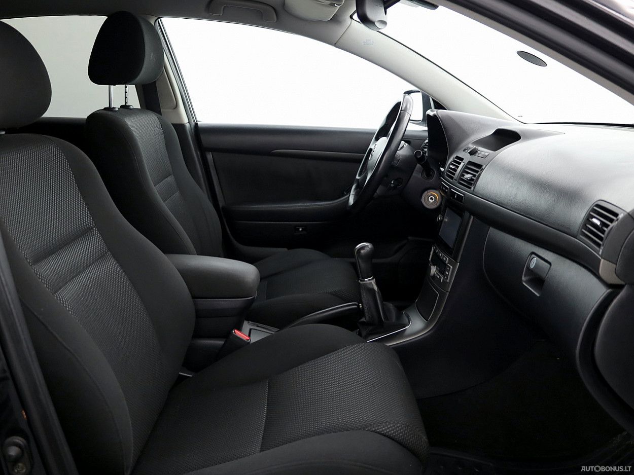 Toyota Avensis | 5