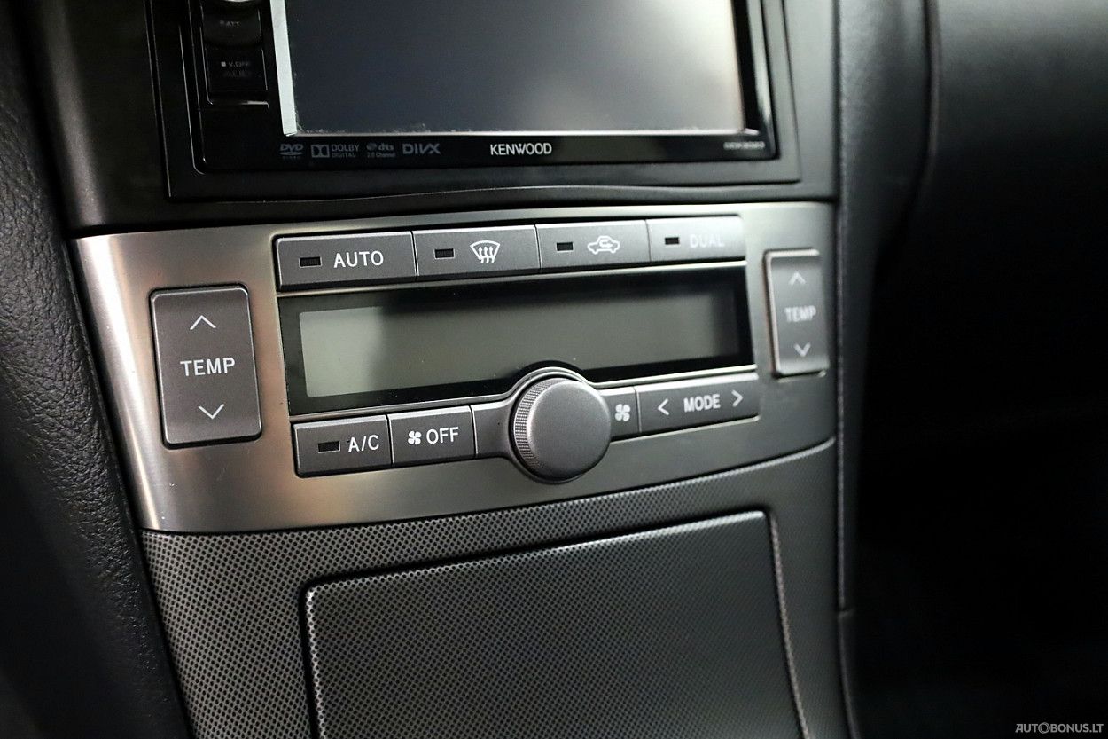 Toyota Avensis | 7