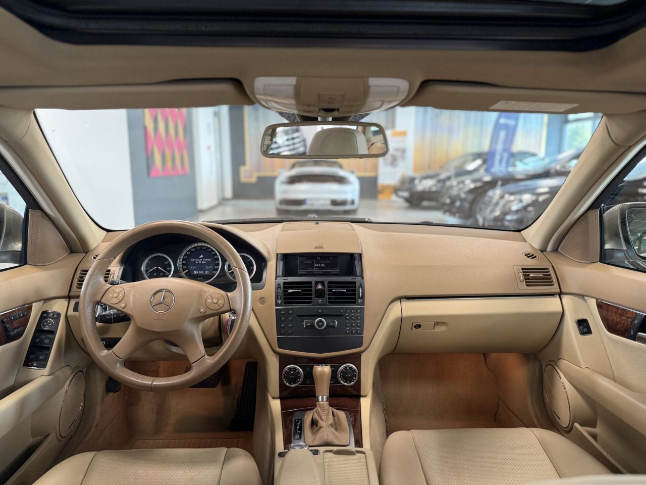 Mercedes-Benz C320 | 7