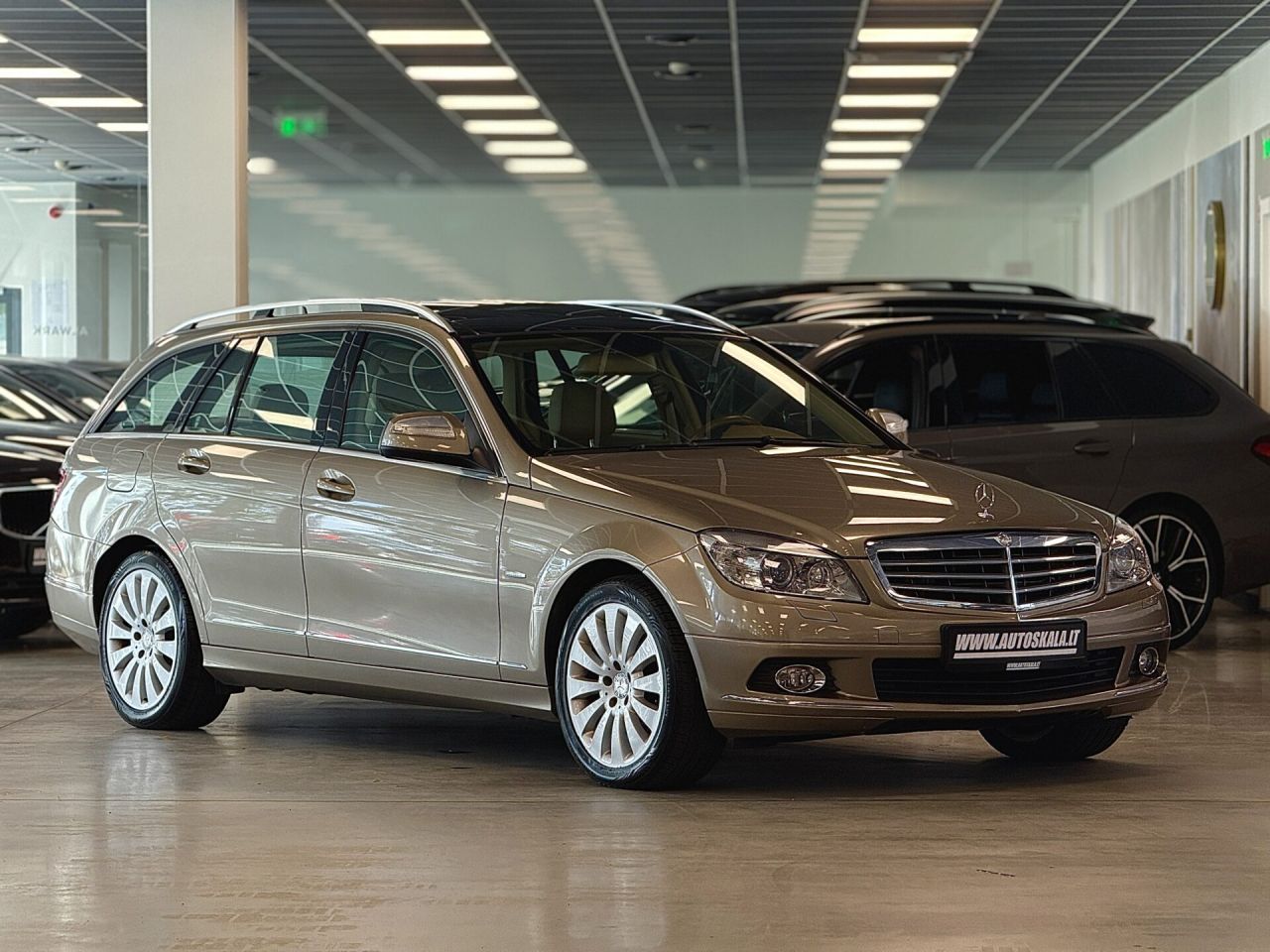 Mercedes-Benz C320 | 22