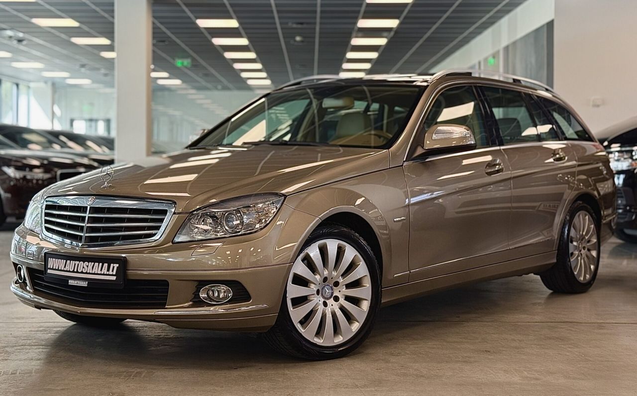 Mercedes-Benz C320 | 19