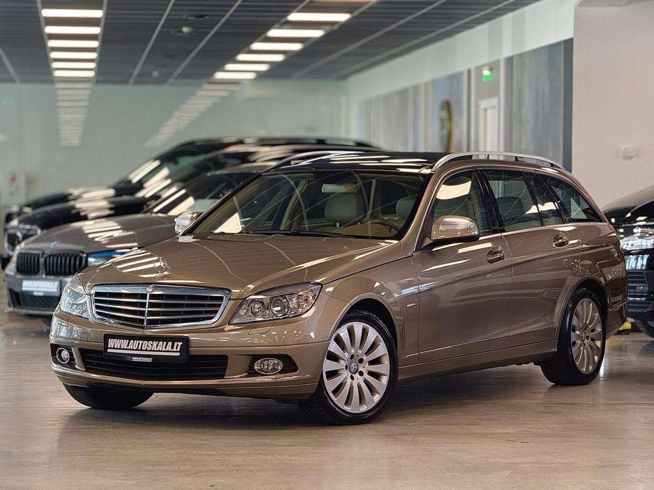 Mercedes-Benz C320 | 20