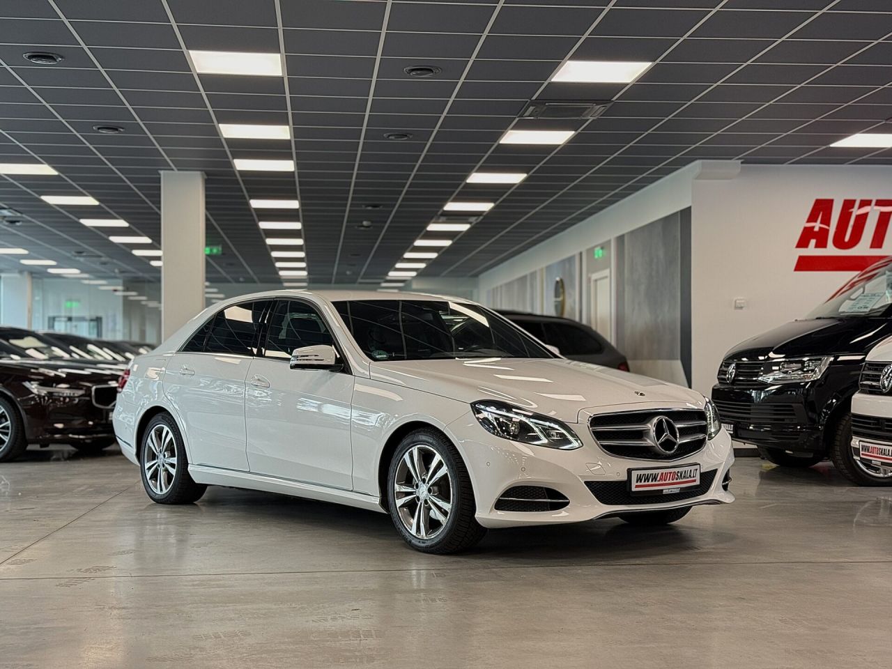Mercedes-Benz E220 | 26