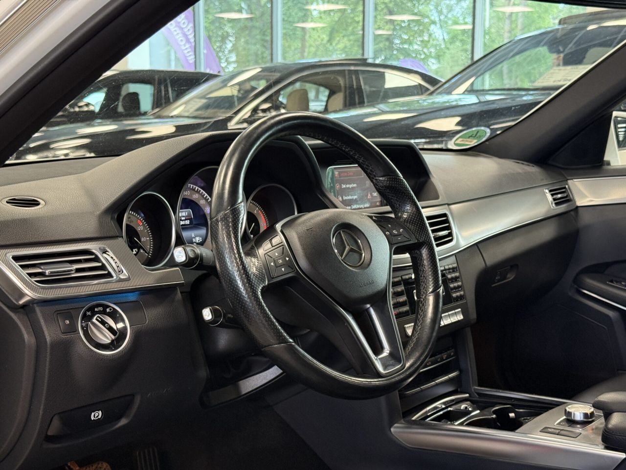 Mercedes-Benz E220 | 15