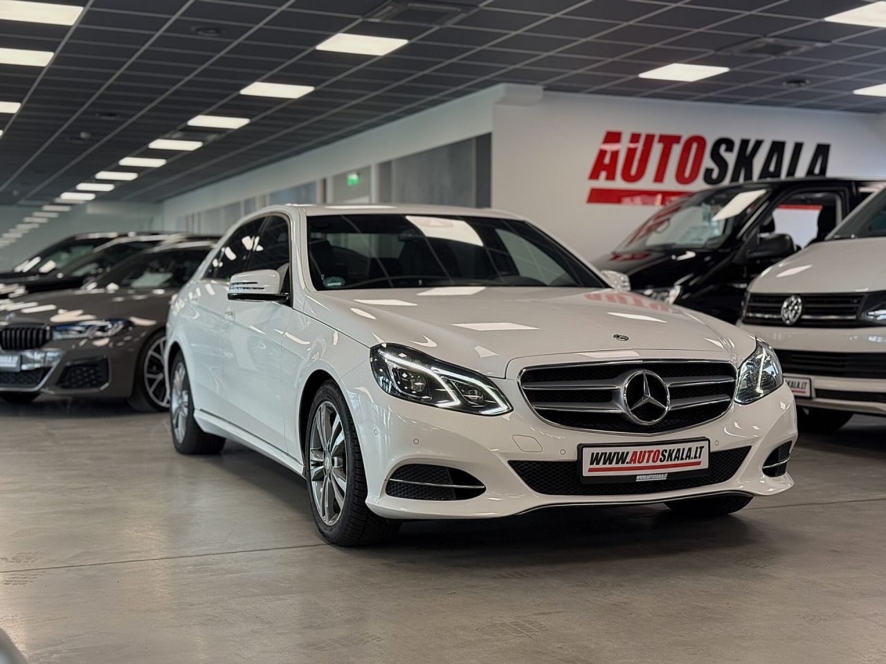 Mercedes-Benz E220 | 28