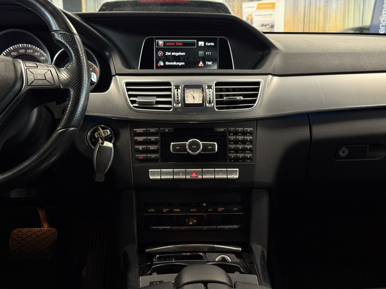 Mercedes-Benz E220 | 14