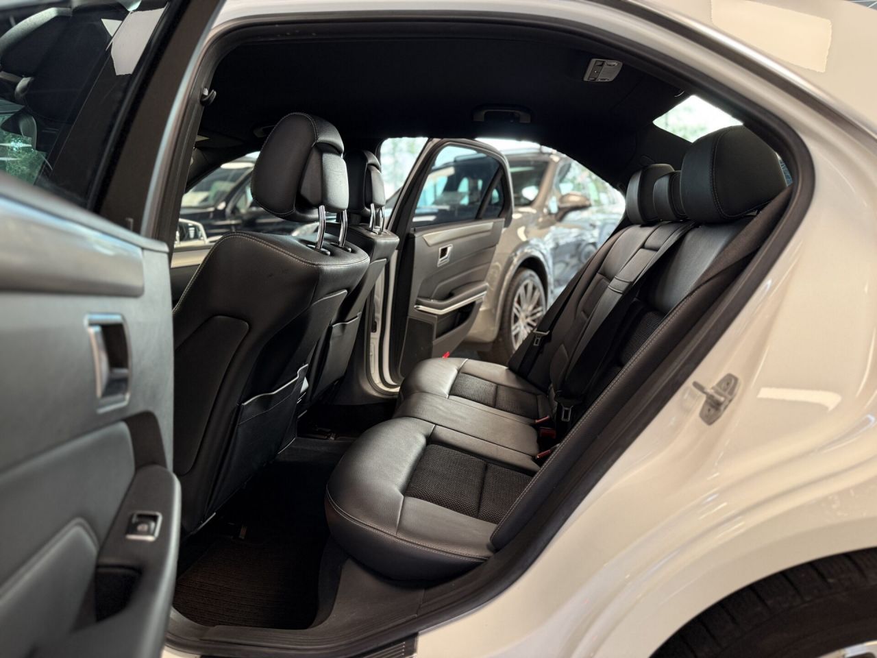 Mercedes-Benz E220 | 5