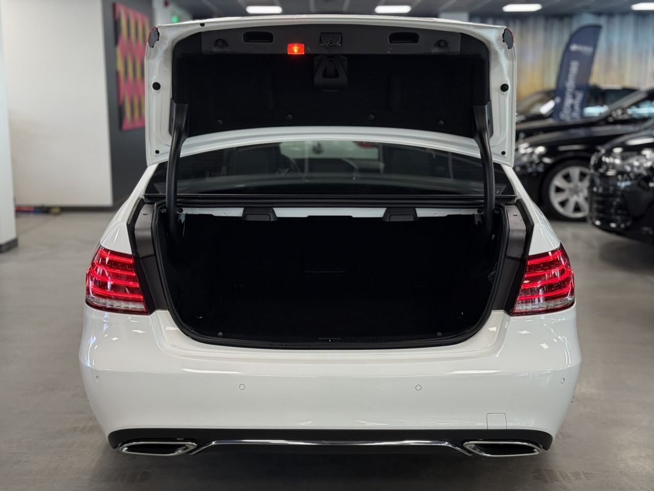 Mercedes-Benz E220 | 11