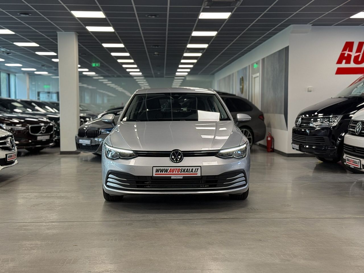 Volkswagen Golf | 1