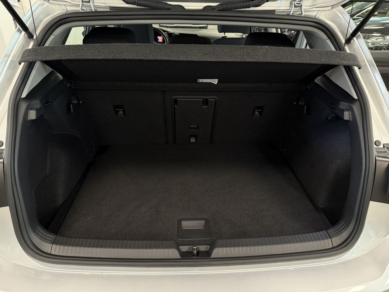 Volkswagen Golf | 18