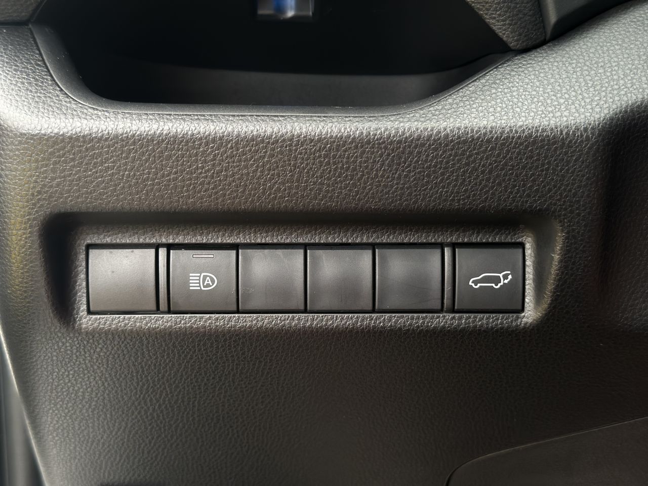 Toyota RAV4 | 16