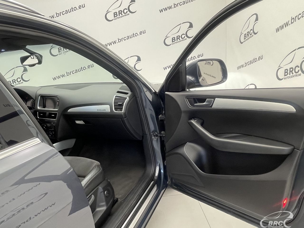 Audi Q5 | 8