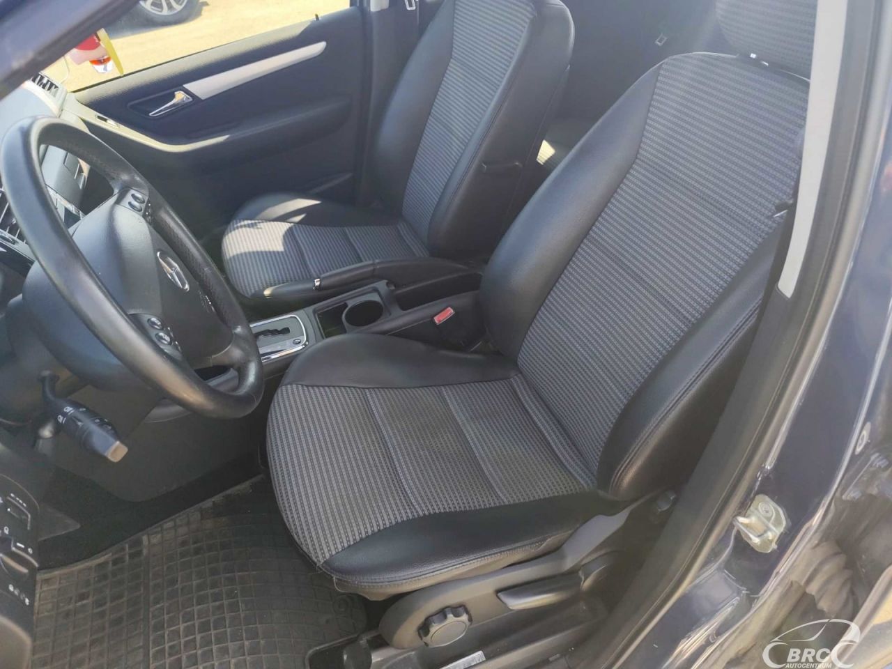 Mercedes-Benz A150 | 6