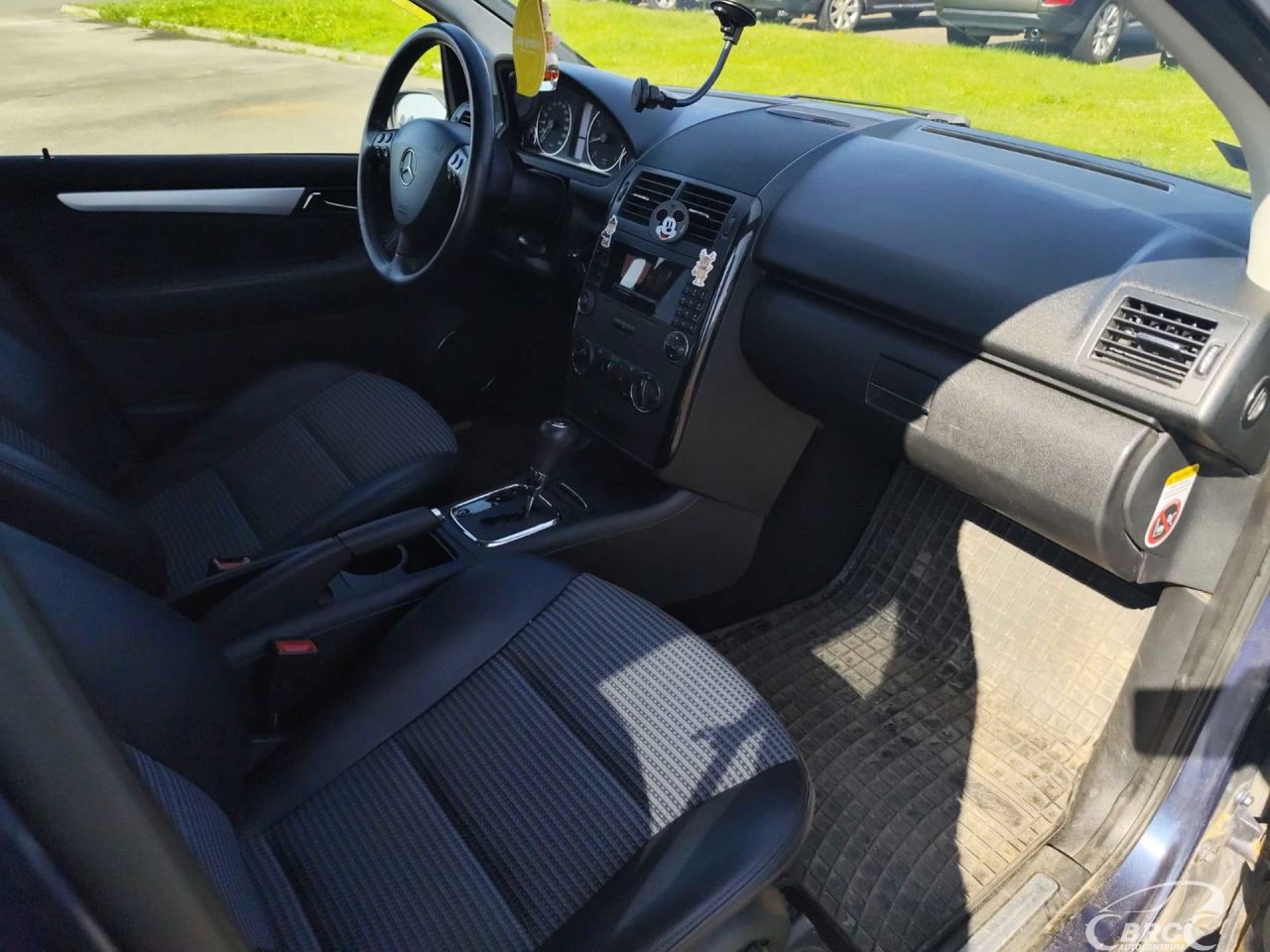 Mercedes-Benz A150 | 9