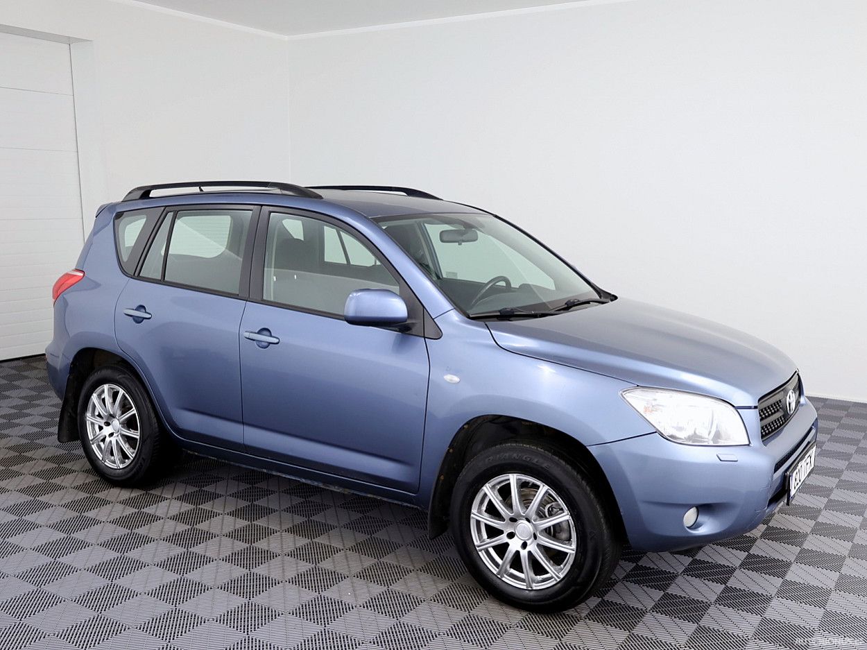 Toyota RAV4, 2.2 l., visureigis