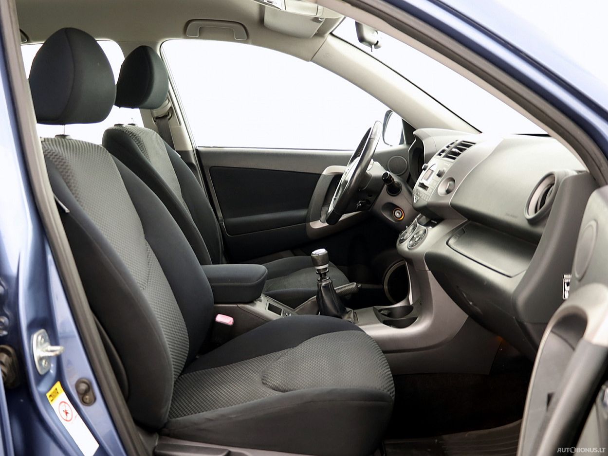 Toyota RAV4 | 5