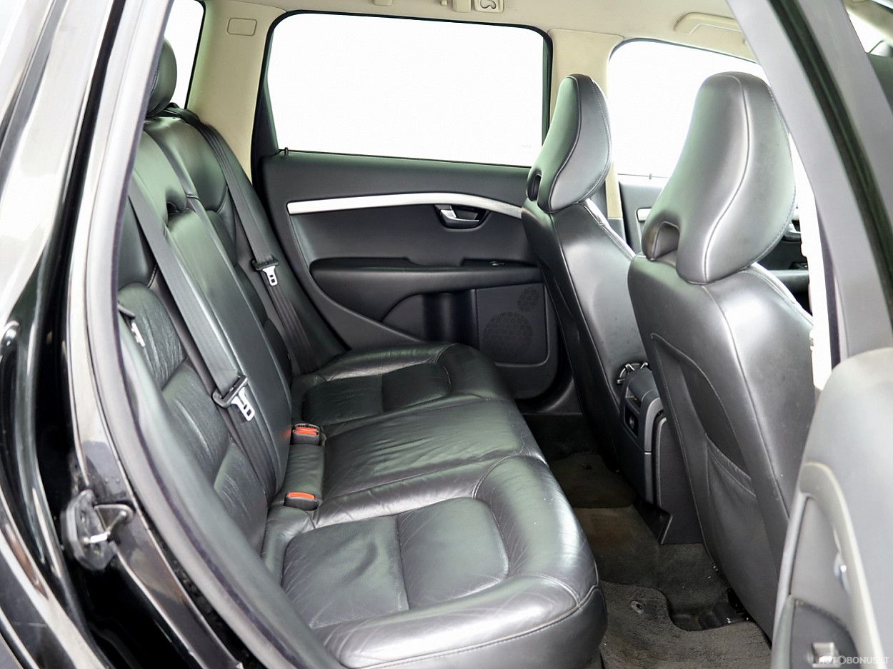 Volvo V70 | 6