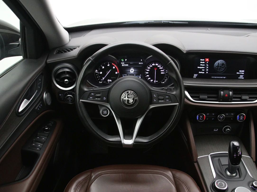 Alfa Romeo Stelvio | 16