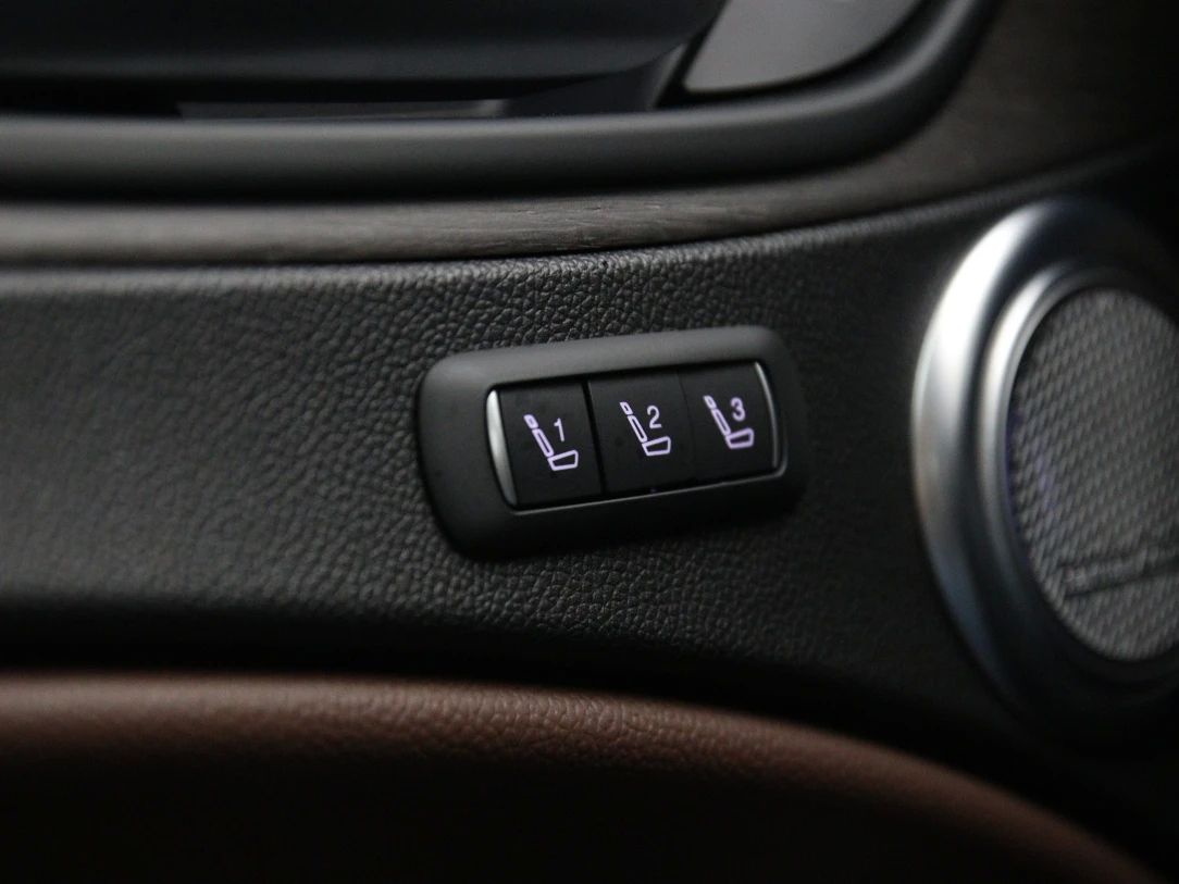 Alfa Romeo Stelvio | 37
