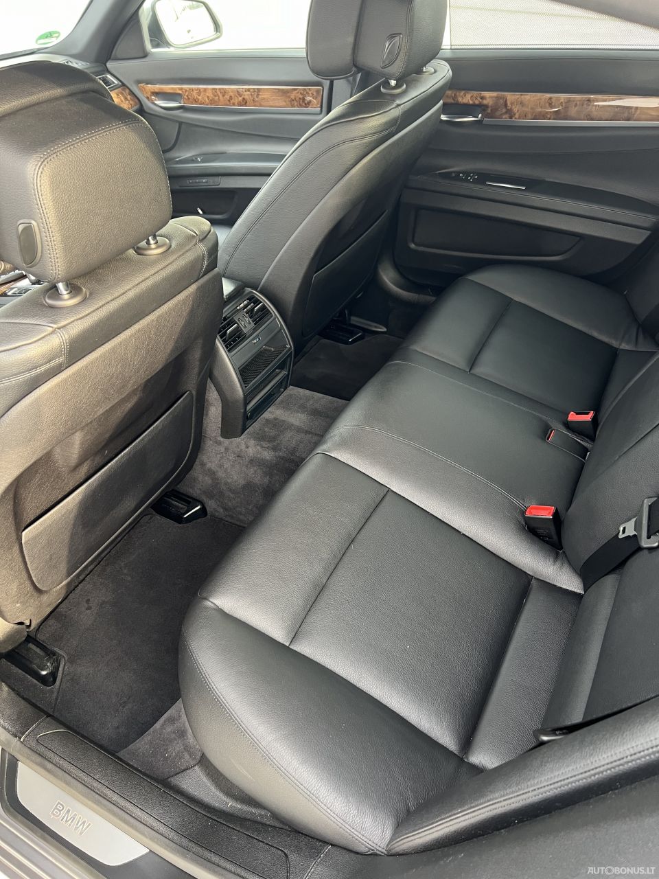 BMW 7 serija | 11