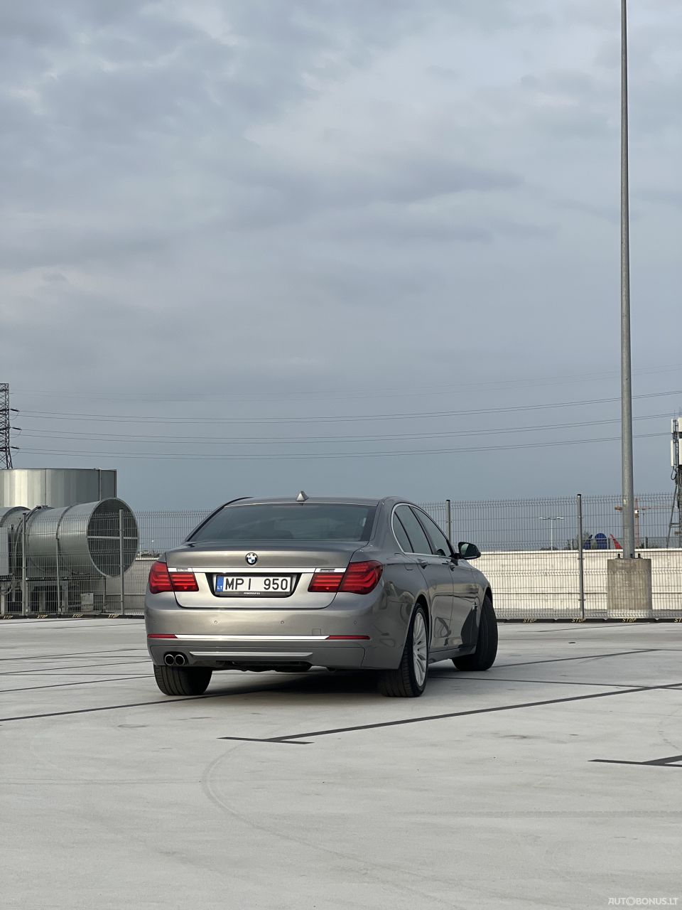 BMW 7 serija | 3