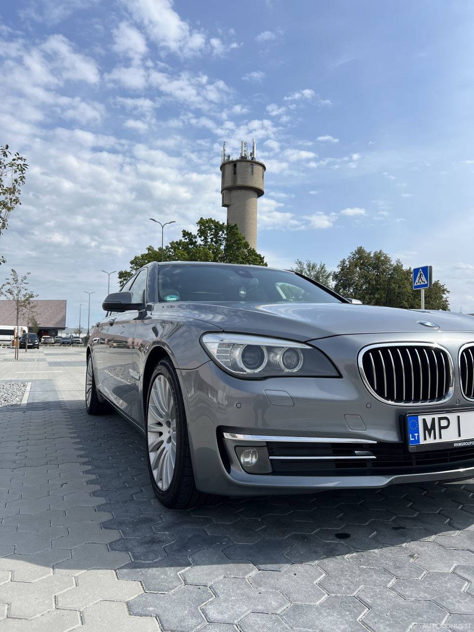 BMW 7 serija | 6