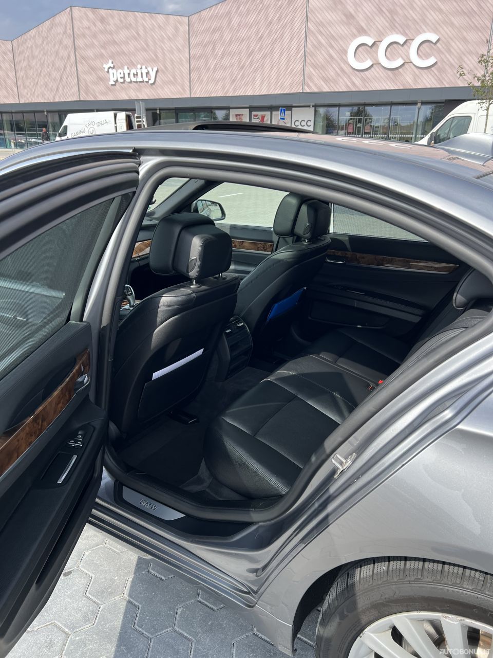 BMW 7 serija | 23