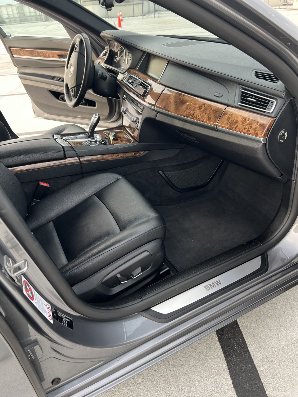 BMW 7 serija | 10