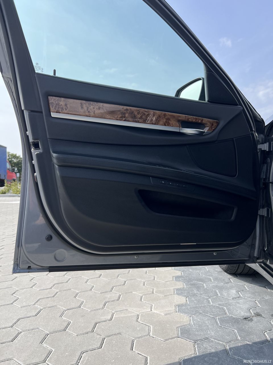 BMW 7 serija | 13