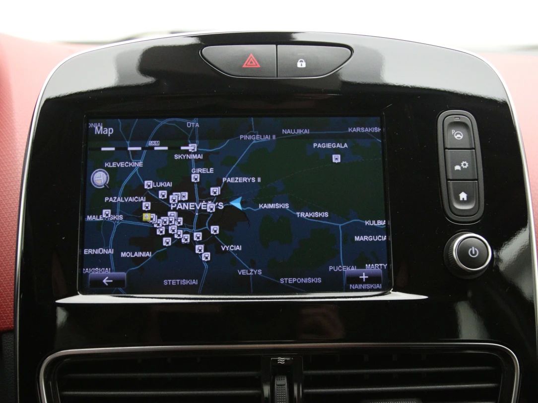 Renault Clio | 23