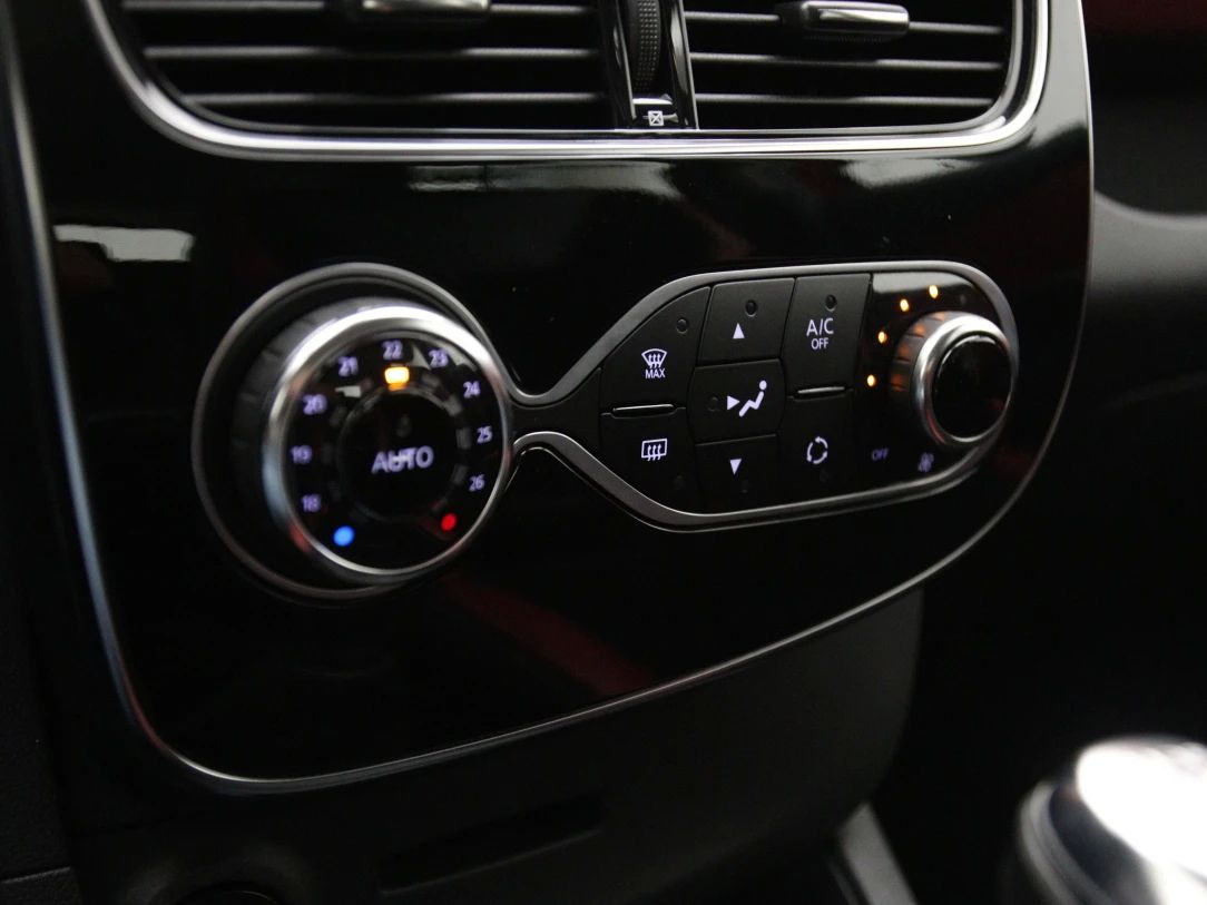 Renault Clio | 19
