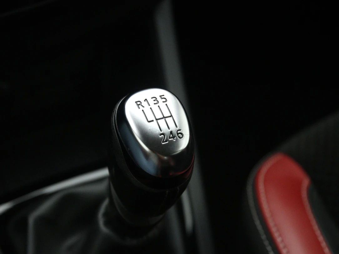 Renault Clio | 29