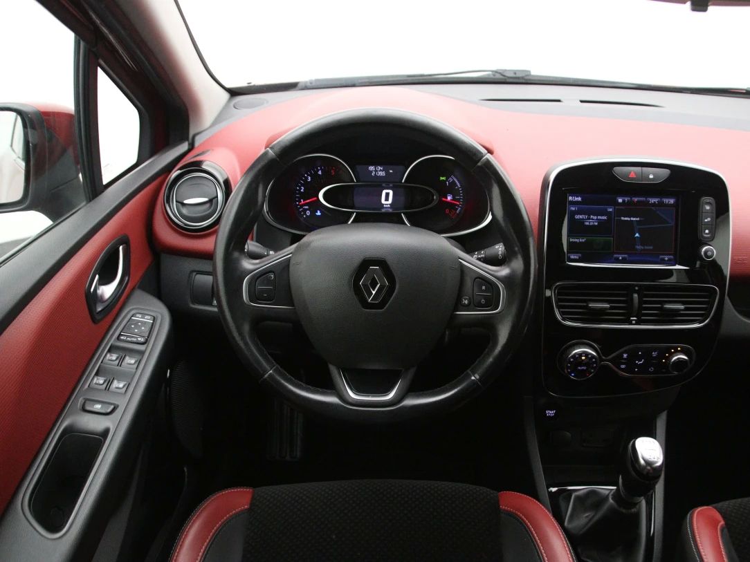 Renault Clio | 16