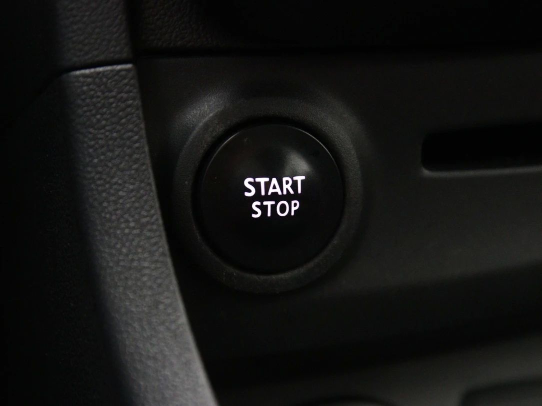 Renault Clio | 28