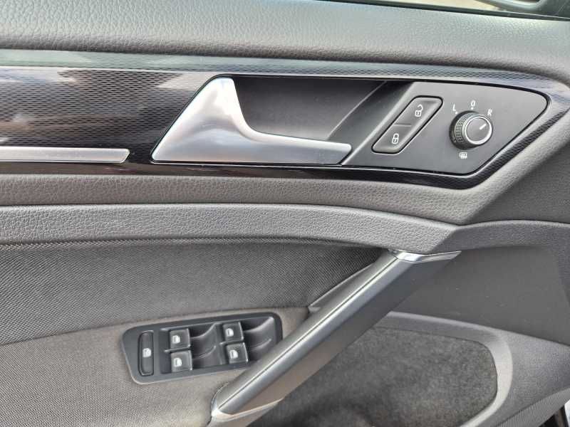 Volkswagen Golf | 17