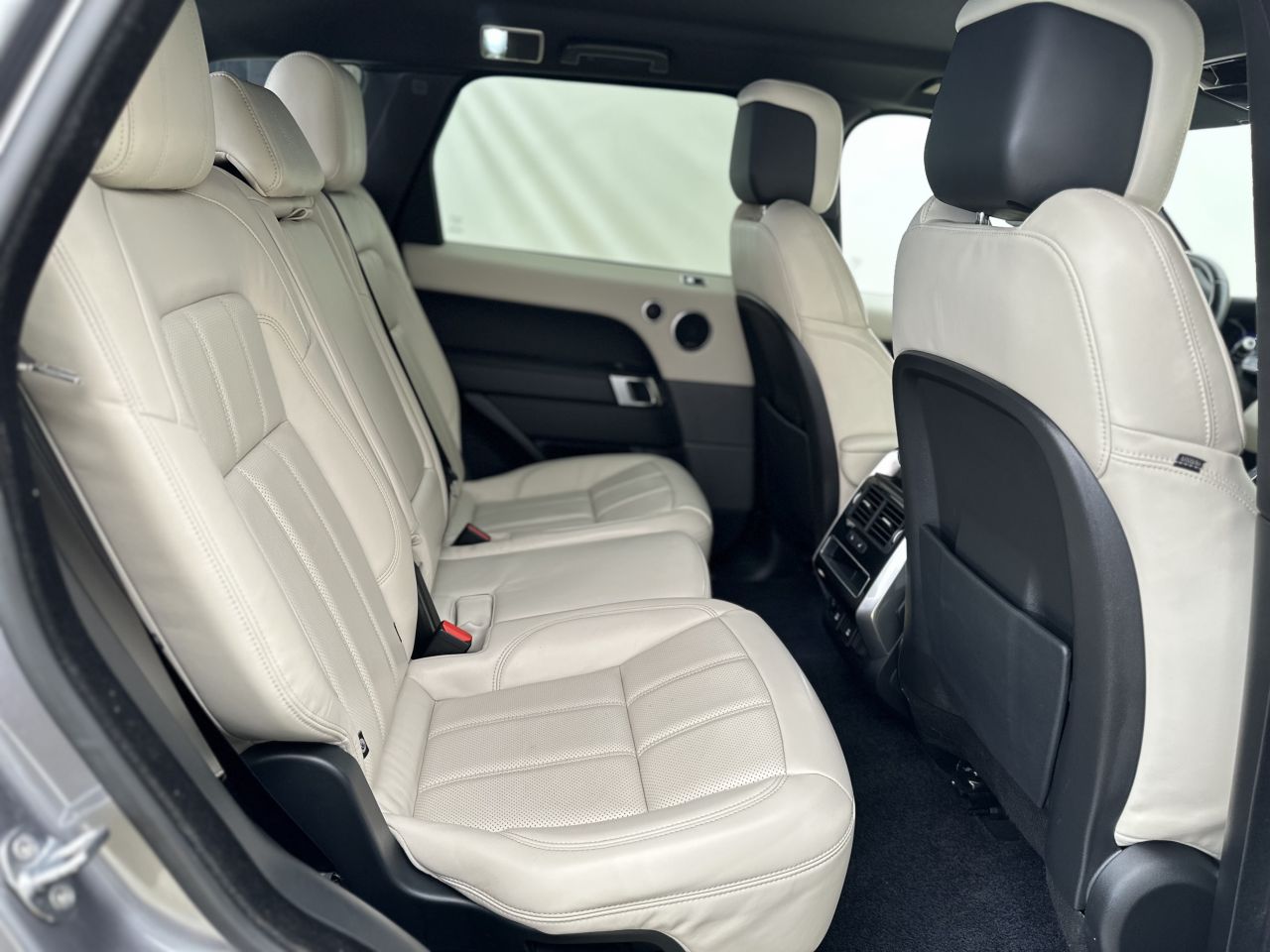 Land Rover Range Rover | 11