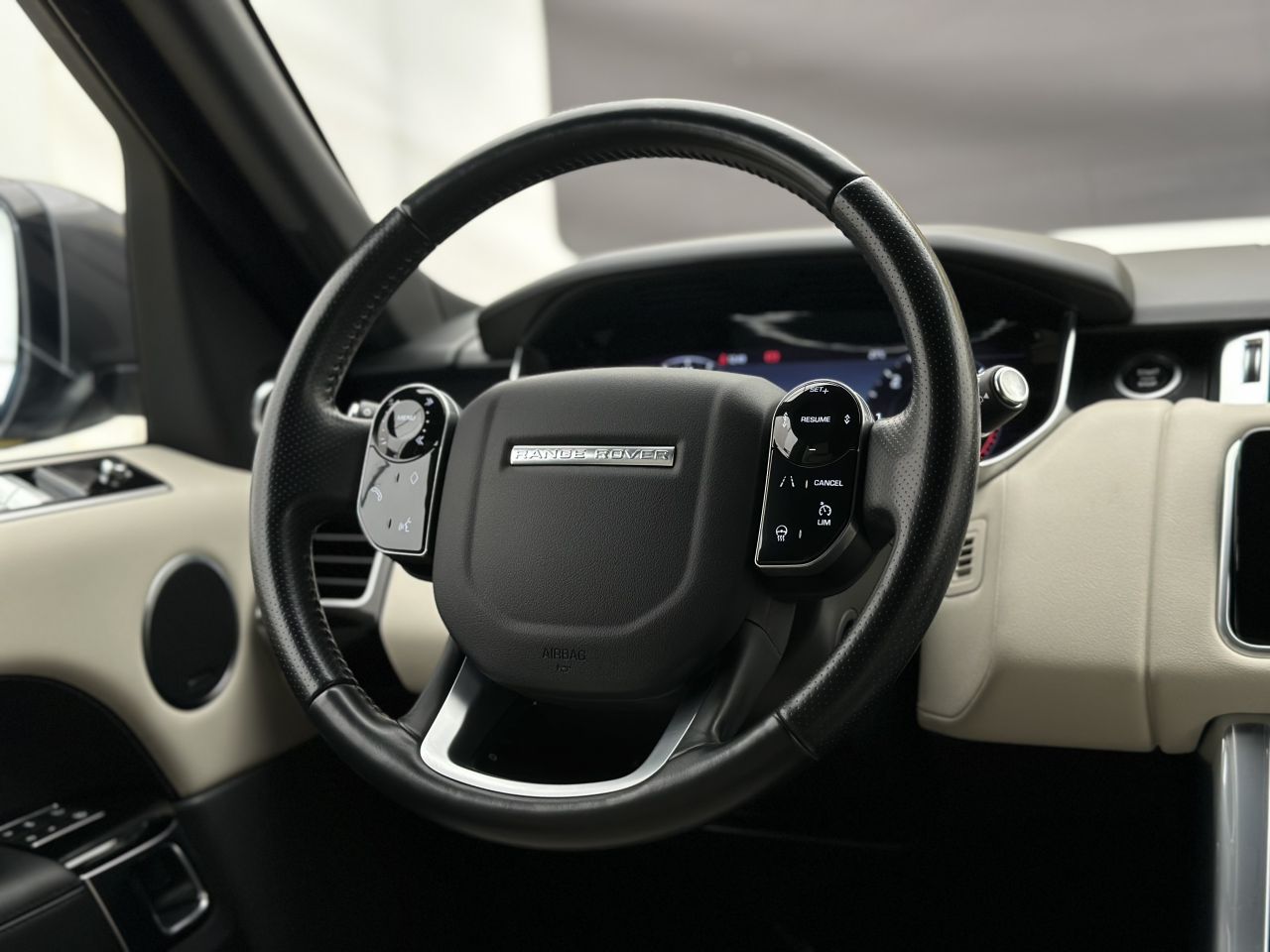 Land Rover Range Rover | 14
