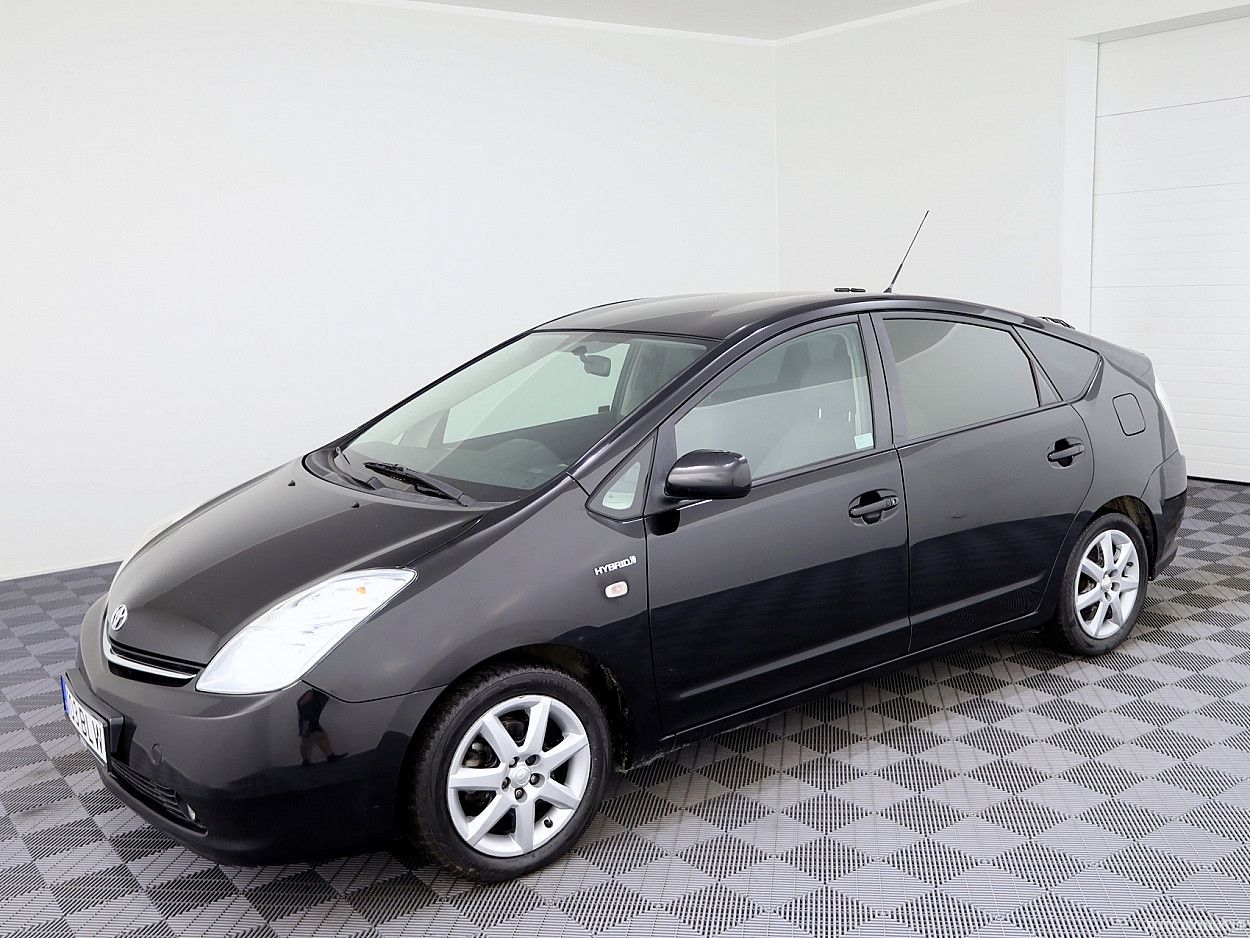 Toyota Prius | 1