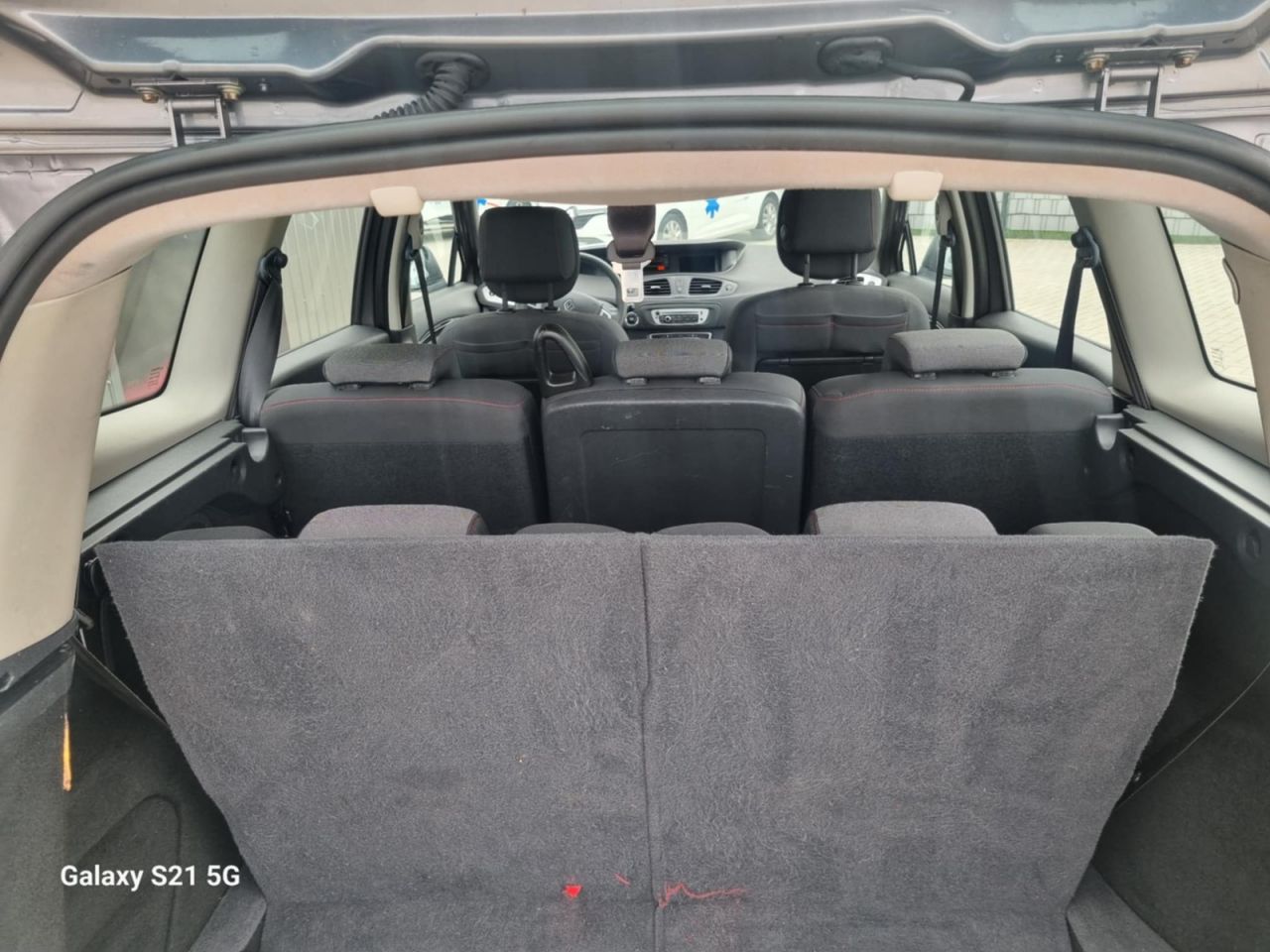 Renault Grand Scenic | 9