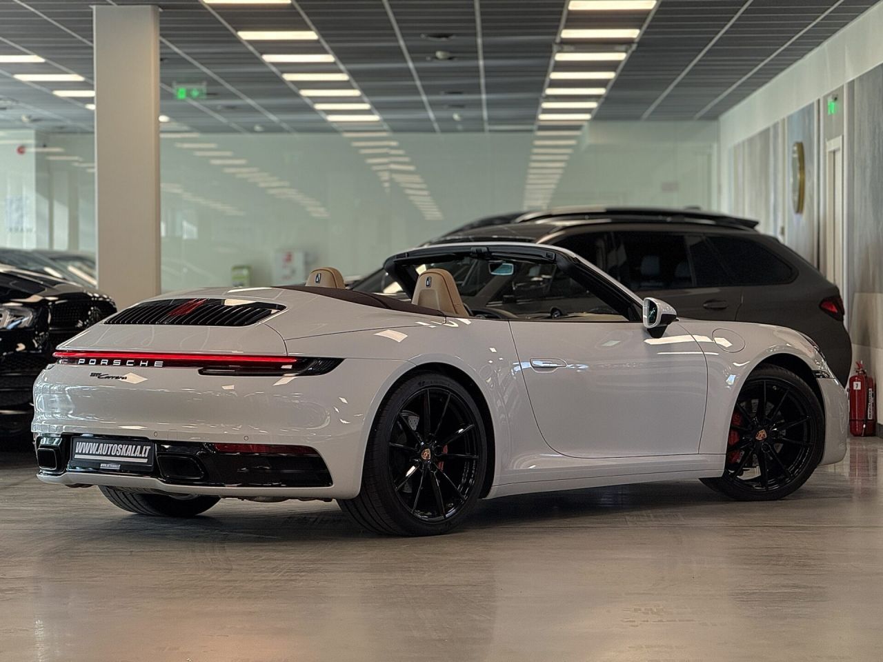 Porsche 911 | 16