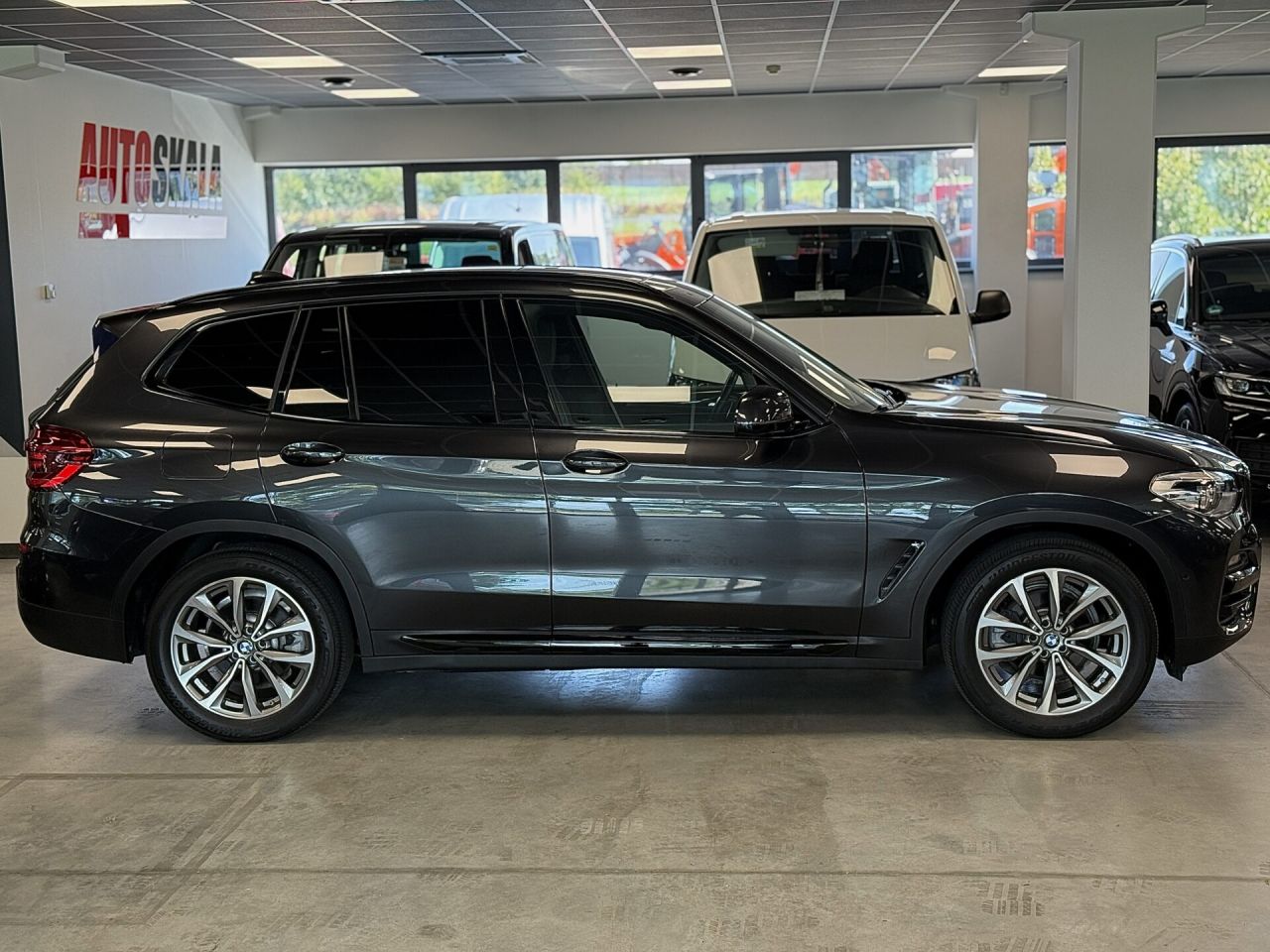 BMW X3 | 36
