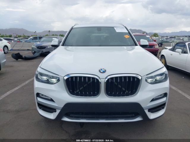BMW X3 | 10