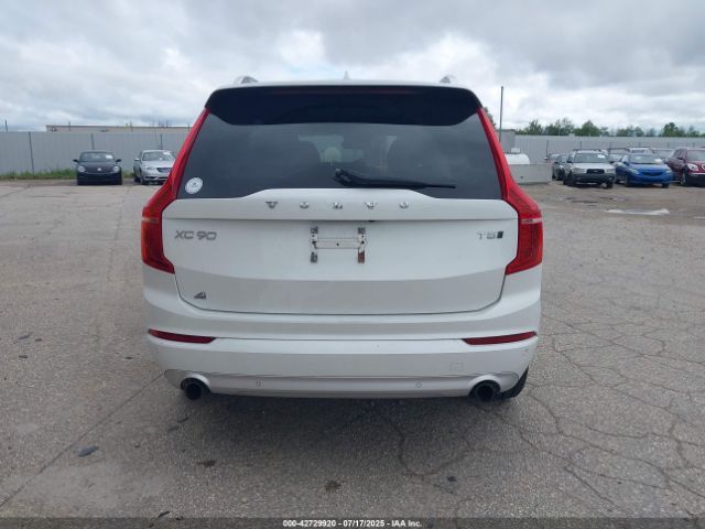 Volvo XC90 | 14