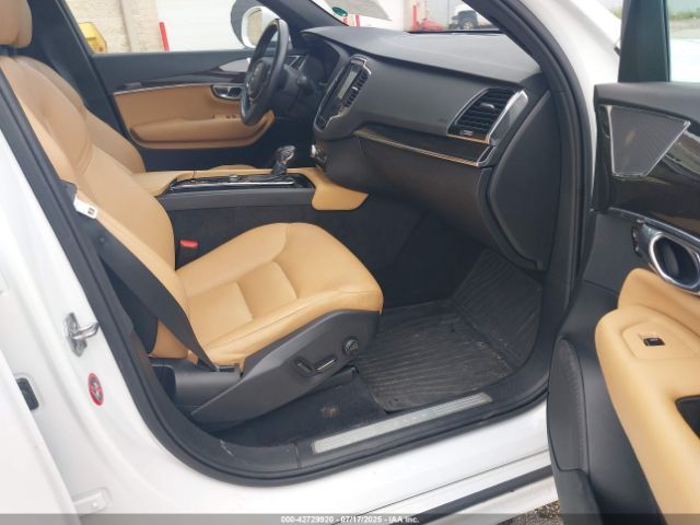 Volvo XC90 | 2