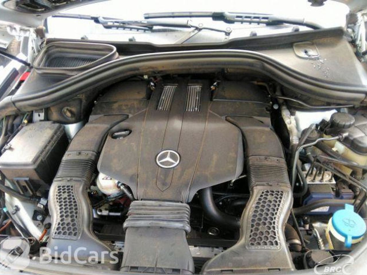 Mercedes-Benz GL450 | 39