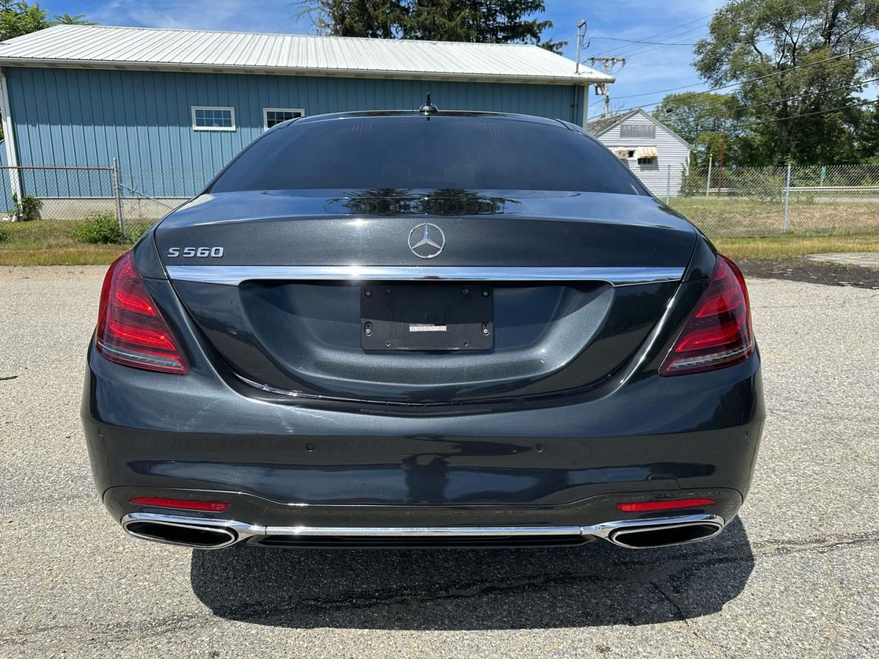 Mercedes-Benz S560 | 12