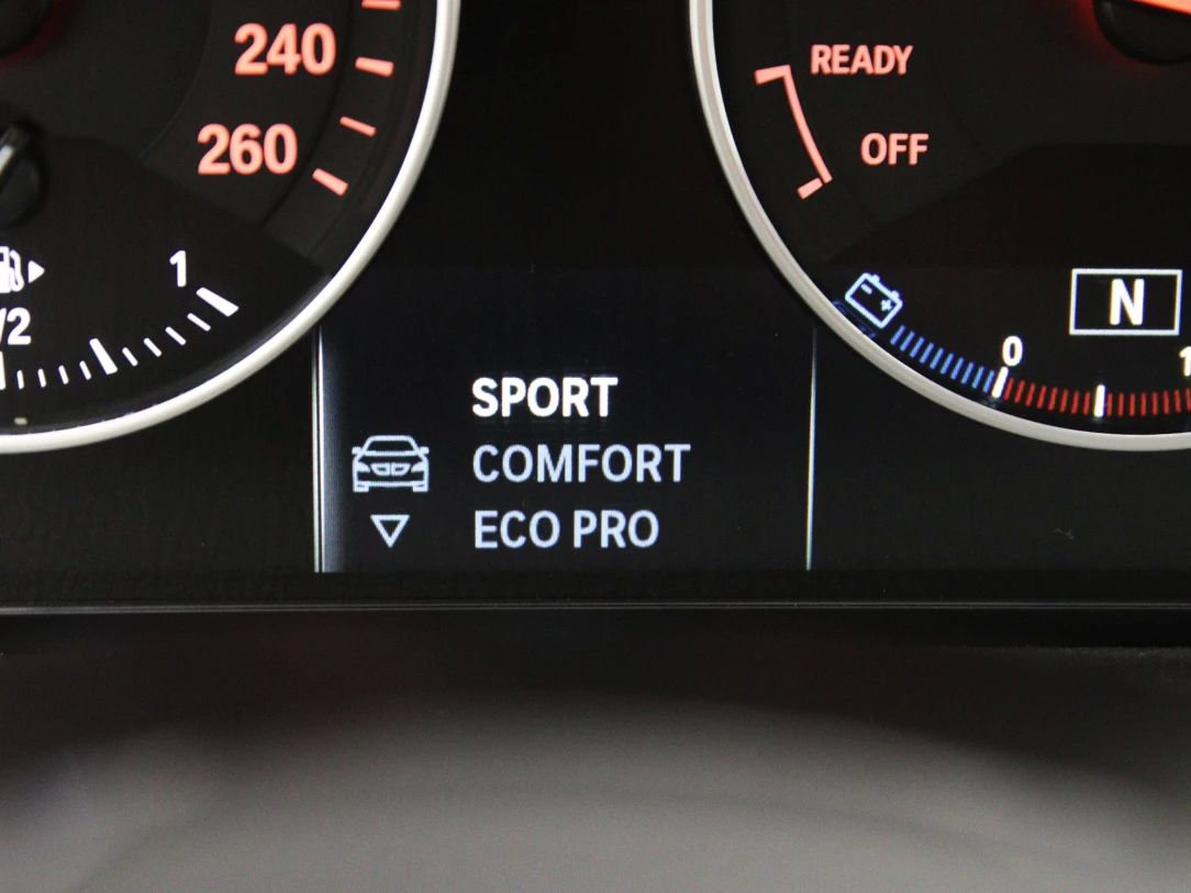 BMW 218 | 32