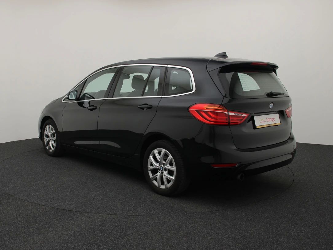 BMW 218 | 6